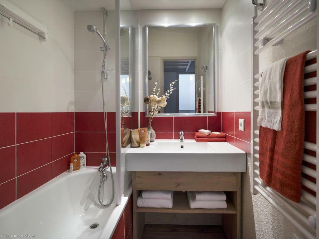 Appartement La Tania 2 Pieces Garage Dans Chalet Pied Pistes エクステリア 写真